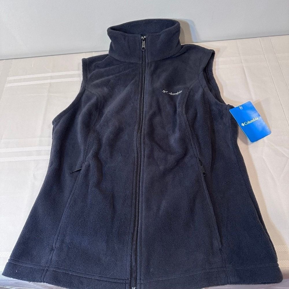 Columbia Vest Size Small NWT